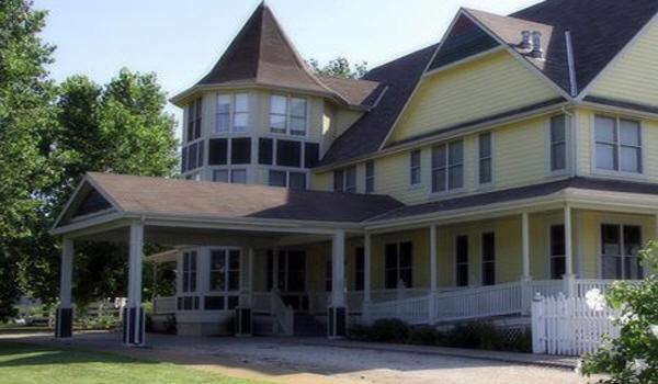 Victorian Veranda Country Inn Lawrence Exterior foto